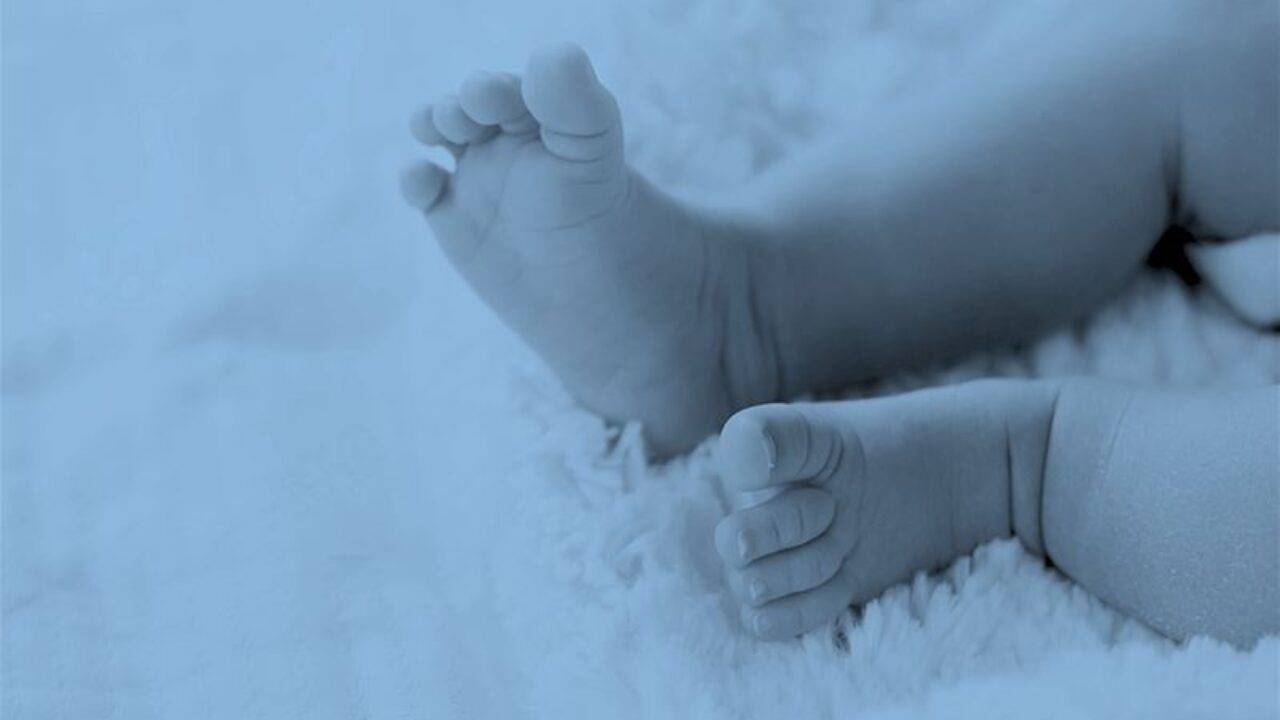 CÓLICOS en Recién Nacidos y lactantes. 7 TIPS que ayudarán a tu bebé a  aliviar el dolor y gases 💨 